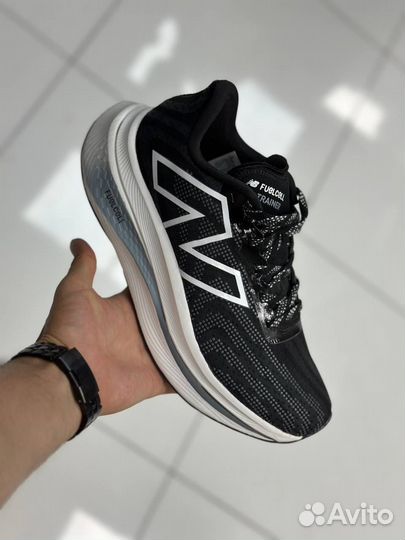 Кроссовки new balance