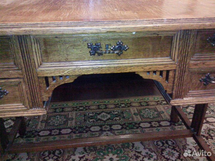 Стол старинный