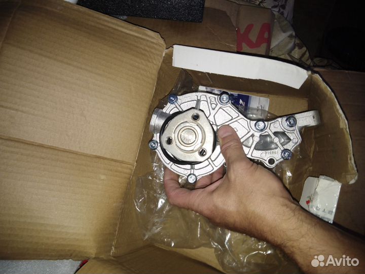 Насос водяной, помпа volkswagen passat b 4