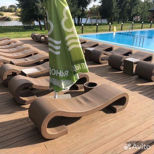 Плетеная мебель. Шезлонги лежаки кресла