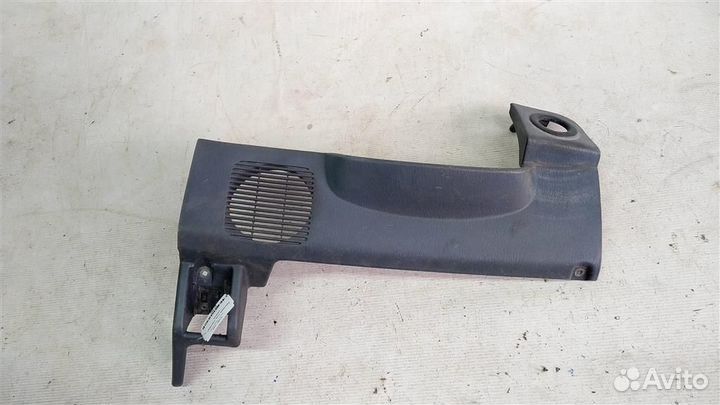 Крышка под торпедо левая Toyota Hiace H100