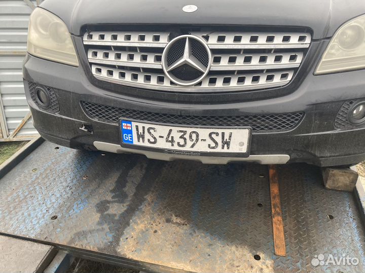 Передний бампер Mercedes ml164 дорестайлинг