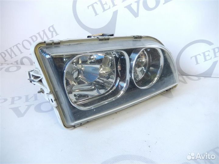Фара правая ксенон volvo S40 1999-2004