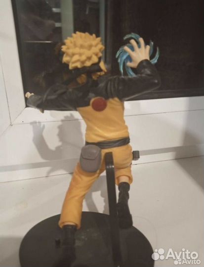 Фигурка персонажа аниме 