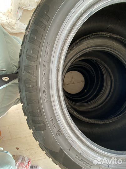 Goodyear UltraGrip 245/50 R18