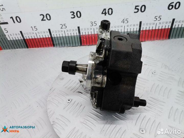 Тнвд BMW 3 E90/E91/E92/E93 2005 13518511824