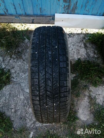 Yokohama 106ZS 225/65 R17