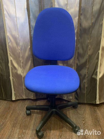 Компьютерное кресло