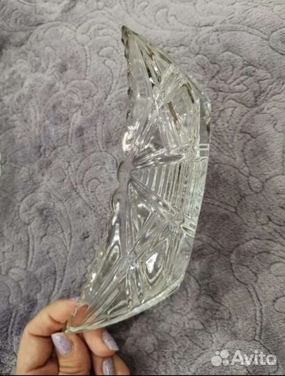 Хрустальные лодочки и розетка