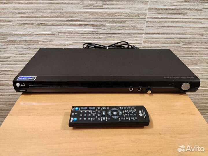 DVD- плеер LG DK-768 Караоке