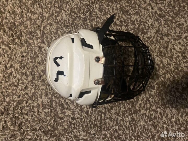 Комплект защиты для хоккея и сам баул bauer