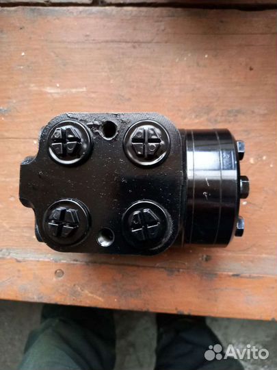 Насос дозатор мтз 82