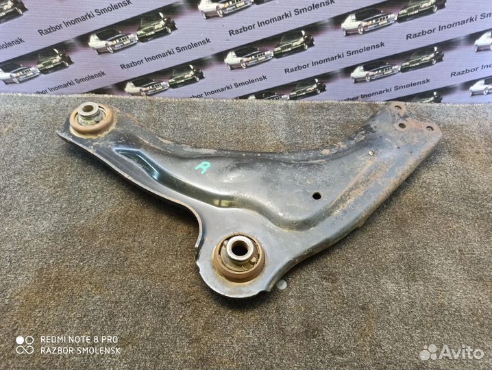 Рычаг передний правый Рено Лагуна 2