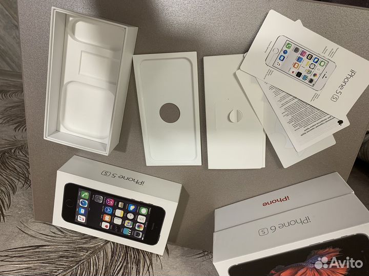 Коробки от iPhone