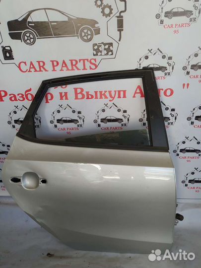 Hyundai i30 дверь