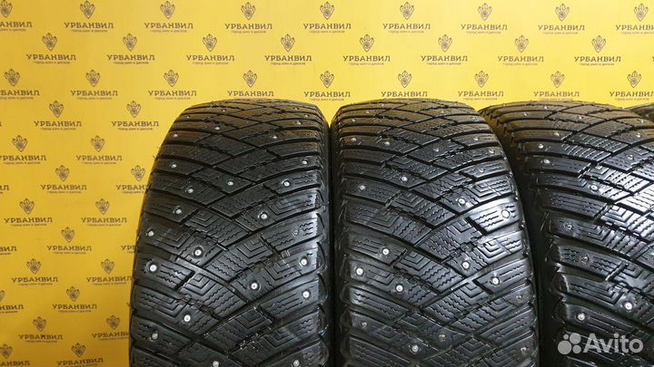 Goodyear Ultragrip Ice Arctic 215/55 R16 97T