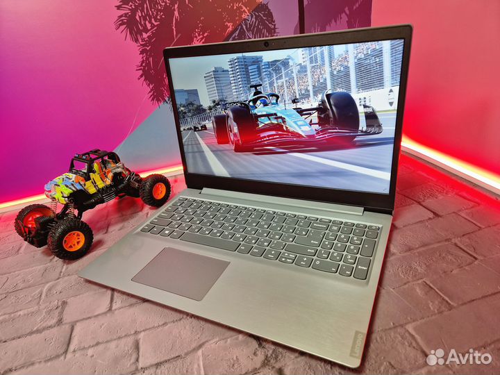 Ноутбук Lenovo Ryzen 5 8Gb SSD + 1Tb FullHD 15.6