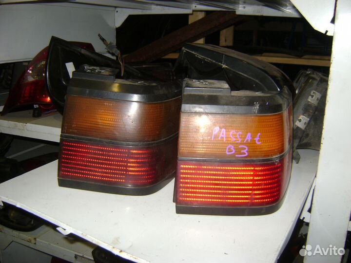 Фонарь наружный левый Volkswagen Passat B3 седан