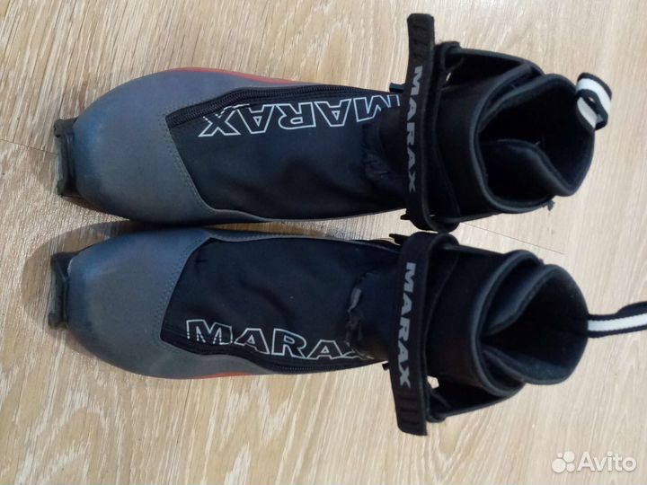 Лыжные ботинки marax