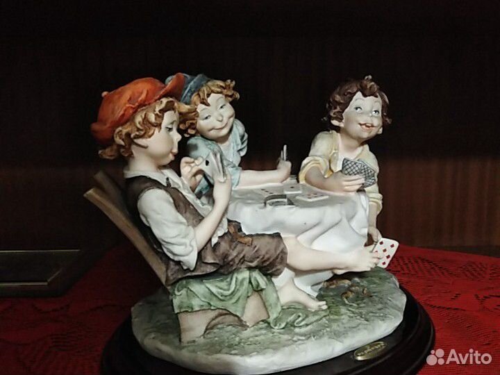 Маленькие обманщики скульптура бисквит