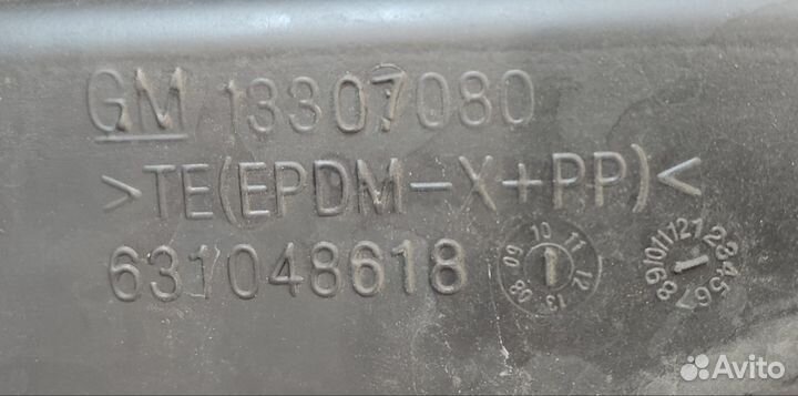 Патрубок воздуховода Chevrolet Cruze, 2010г