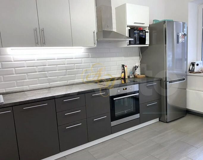 2-к. квартира, 54 м², 1/9 эт.