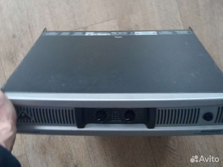 Усилитель мощности Behringer epx 2000