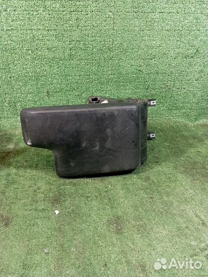 Подлокотник BMW 3 E46