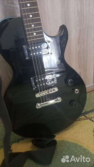Электрогитара с комбиком бу