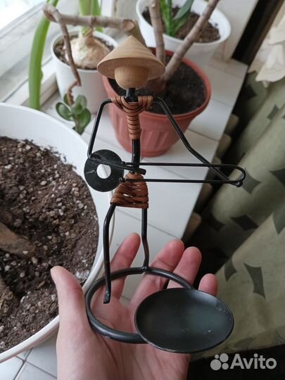 Фигура статуэтка арт Монах-музыкант