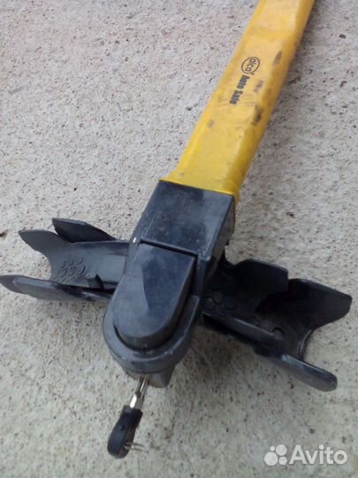 Замок на руль - блокиратор руля