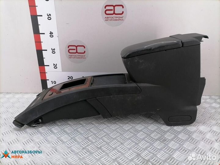 Подлокотник Cadillac SRX 2006 89039977
