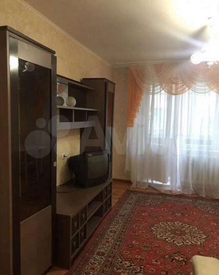 2-к. квартира, 70 м², 1/10 эт.