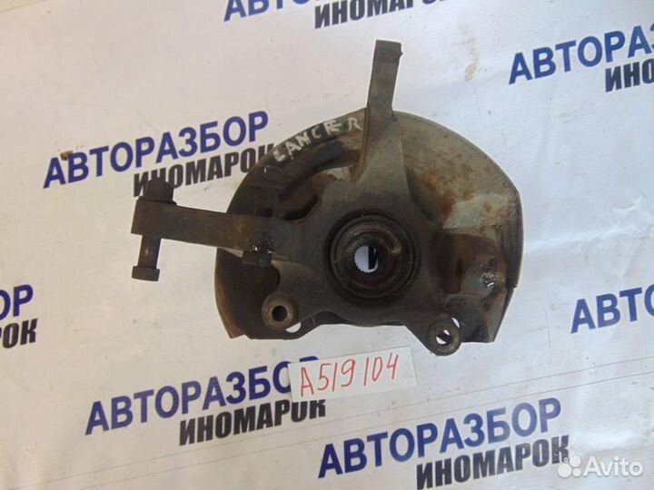 Кулак поворотный передний правый для Mitsubishi La