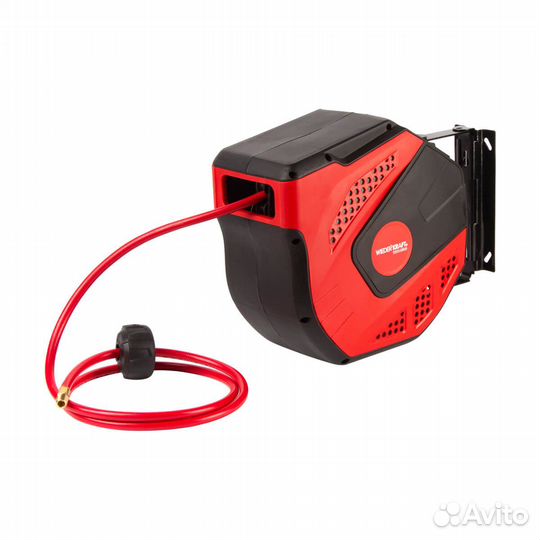 Шланг в катушке для подачи сжатого воздуха 15мм