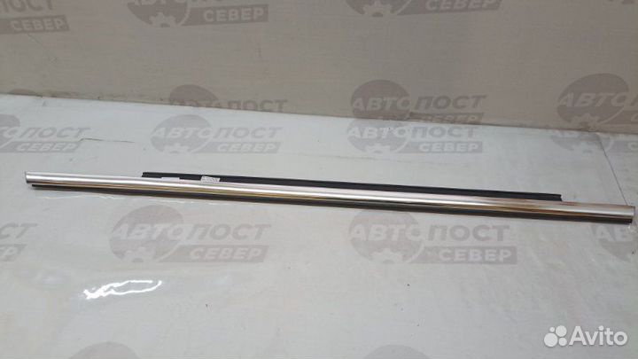 Молдинг стекла задний левый Audi A4 B8