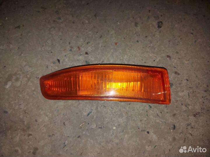 Указатель поворота toyota corona 190 левый