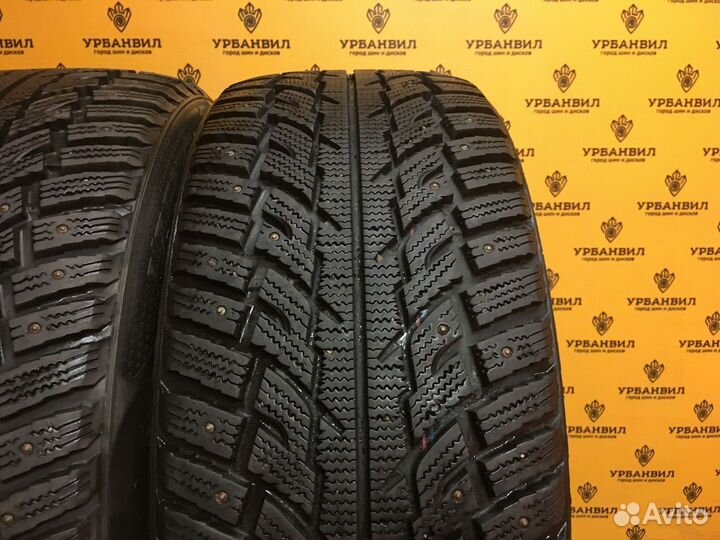 Marshal I'Zen RV Stud KC16 235/55 R17 103T