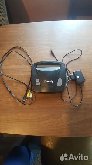 Игровая приставка dendy