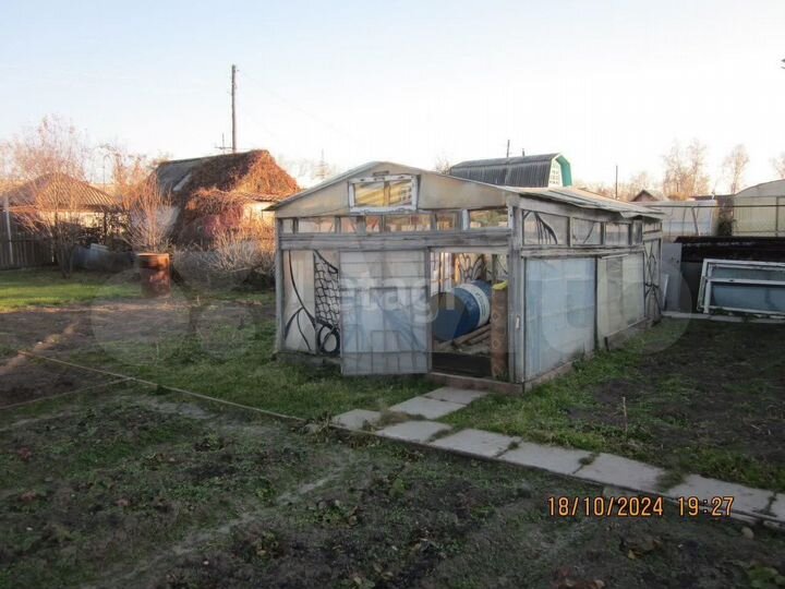 Дача 10 м² на участке 5 сот.