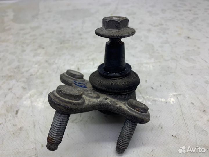 Шаровая опора левая Volkswagen Passat Cc 2.0 2008