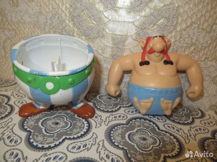 Ретро игрушка макдональдс Астерикс