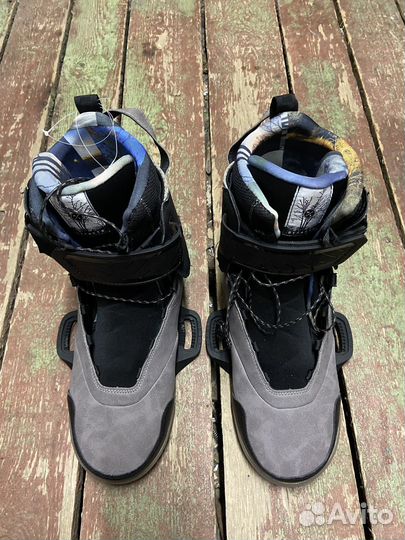 Крепления для вейкборда Hyperlite Defacto