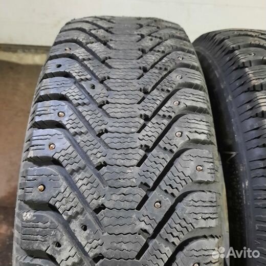Goodyear UltraGrip 500 225/65 R17