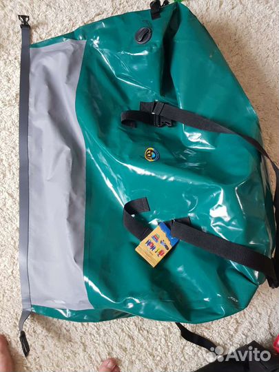 Продам герметичную сумку на 120 литров