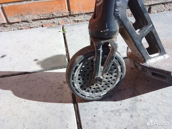 Трюковой самокат Hipe XL