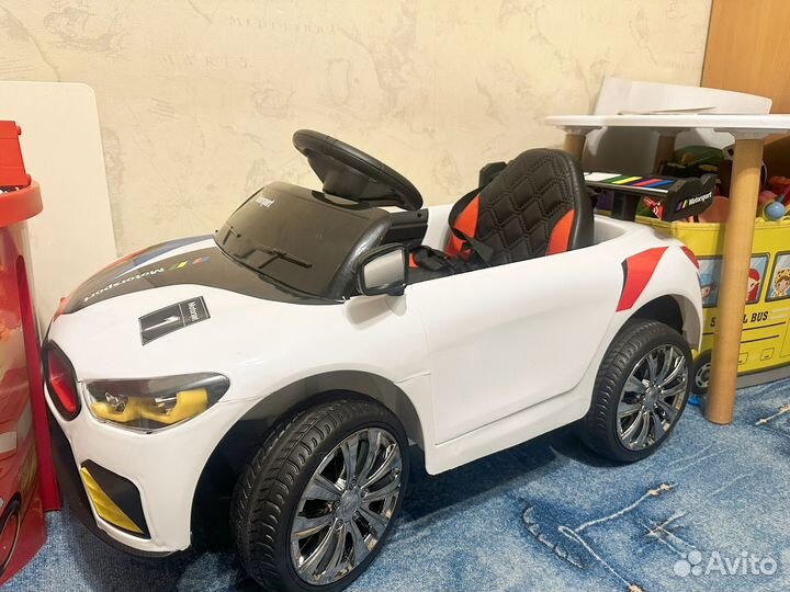 Детский электромобиль