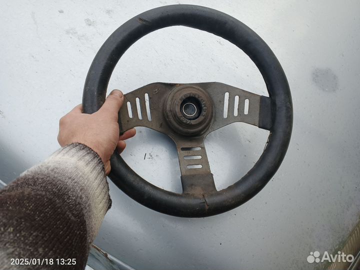 Руль автомобильный