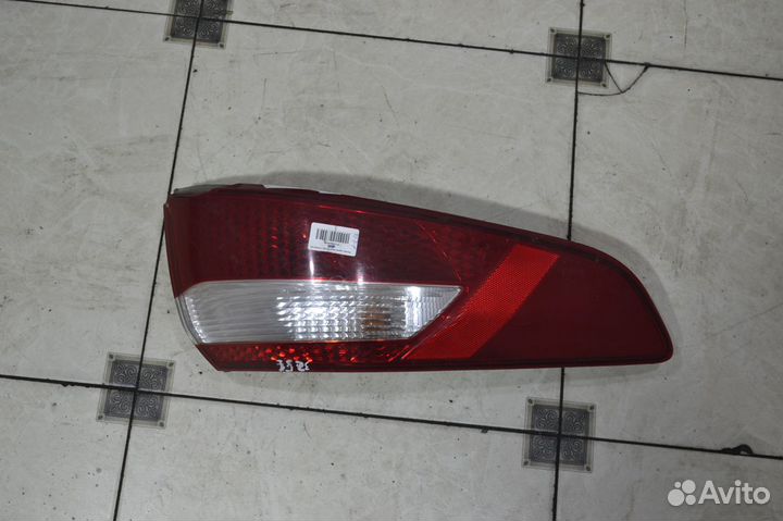 Фонарь задний левый Kia Rio 3