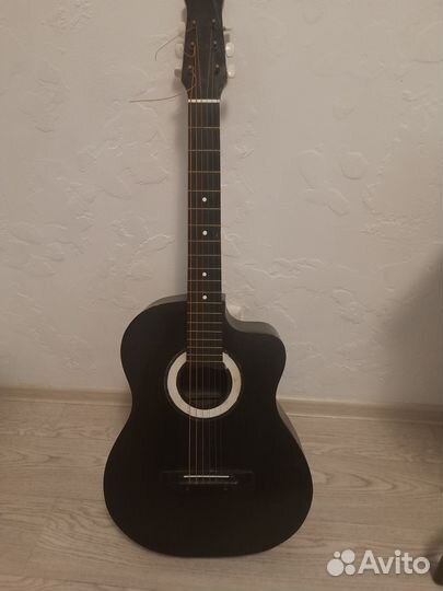 Гитара аккустика с чехлом